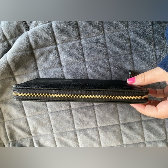 Tommy Hilfiger Wallet - Picture 2 of 4